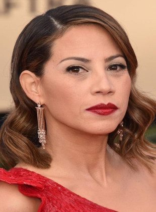 Elizabeth Rodriguez (Actriz)
