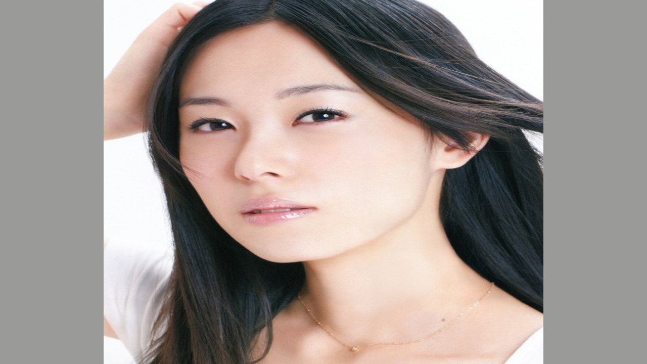 Minako Kotobuki (Actriz)