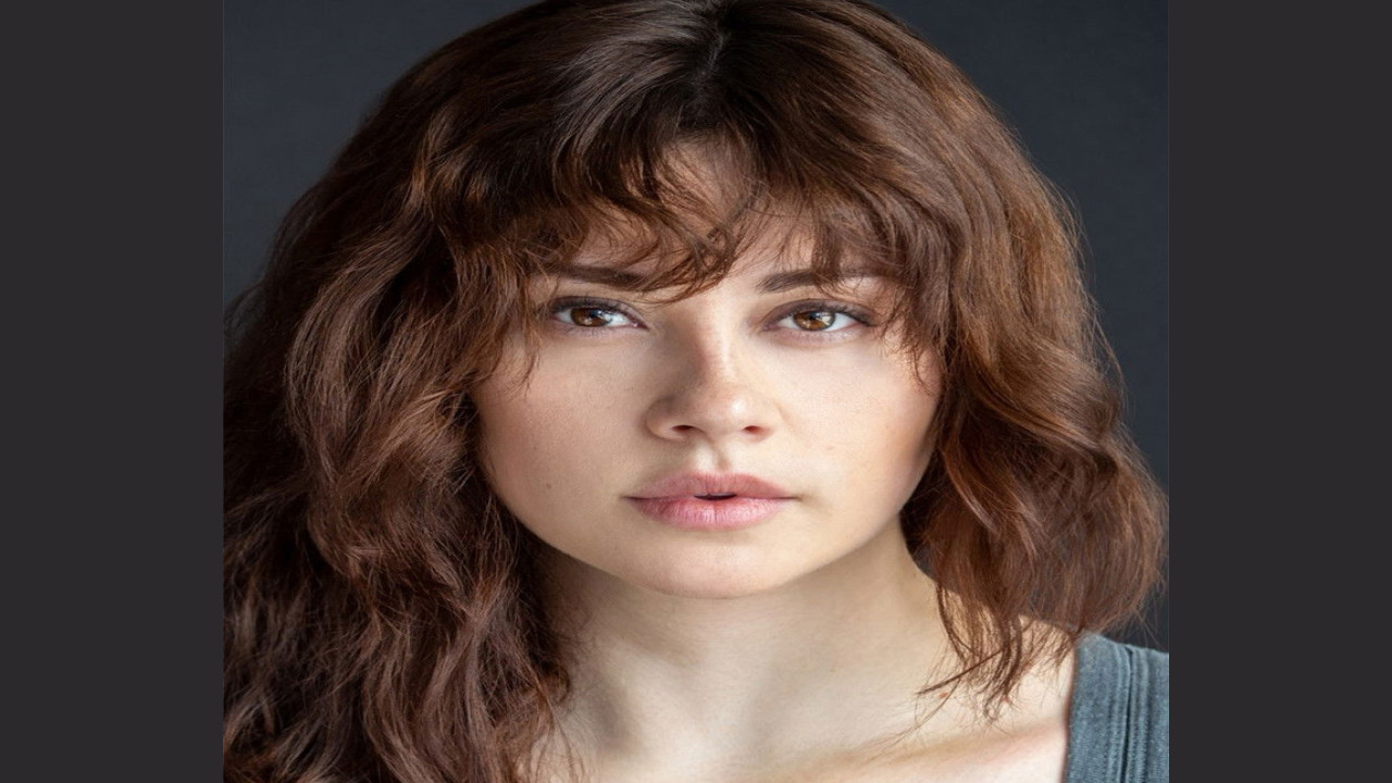 Chloe Van Landschoot (Actriz)