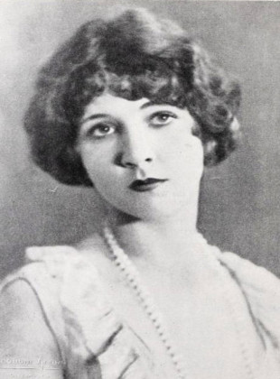 Julanne Johnston (Actriz)