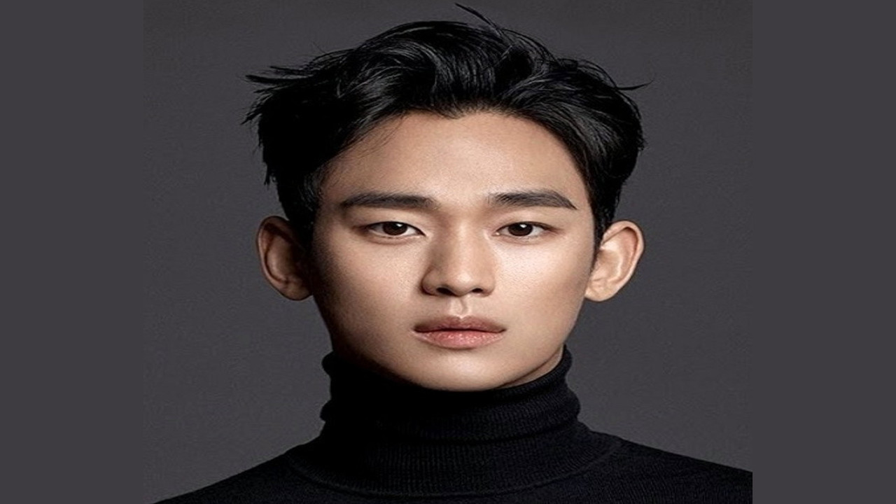 Kim Soo Hyun (Actor)