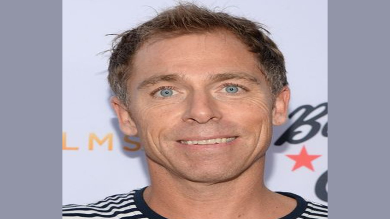 Dave England (Actor)