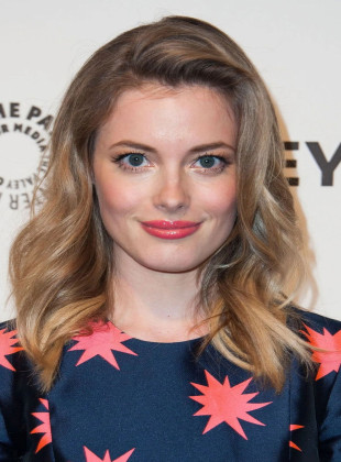 Gillian Jacobs (Actriz)