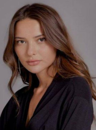 Elçin Zehra İrem (Actriz)