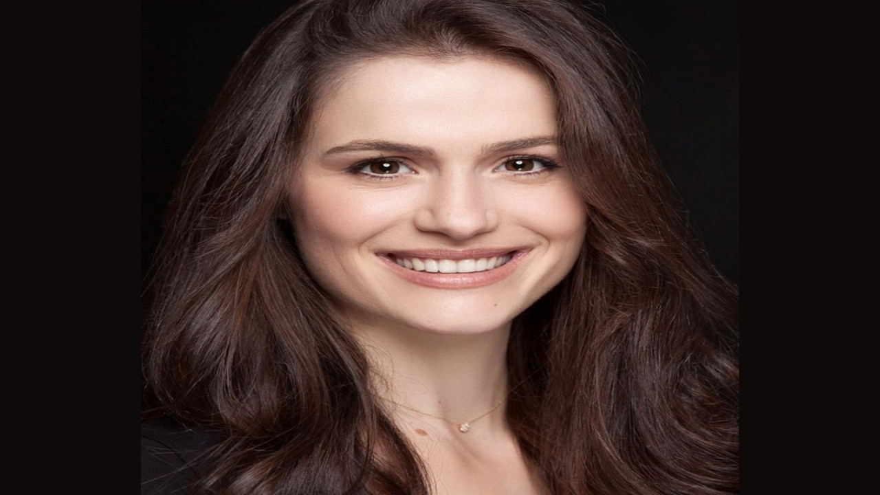 Burcu Cavrar (Actriz)