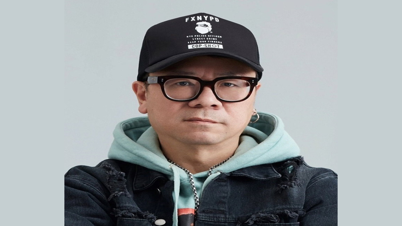 Zhong Shu Jia (Director)