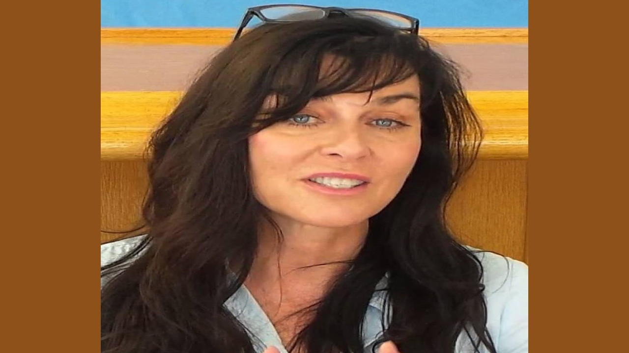 Katt Shea (Directora)