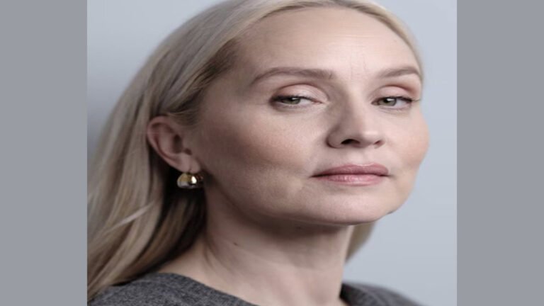 Mona Fastvold (Guionista)