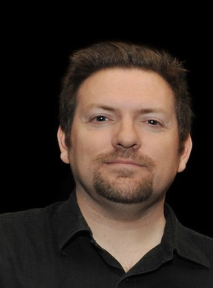 Christopher L. Yost (Guionista)