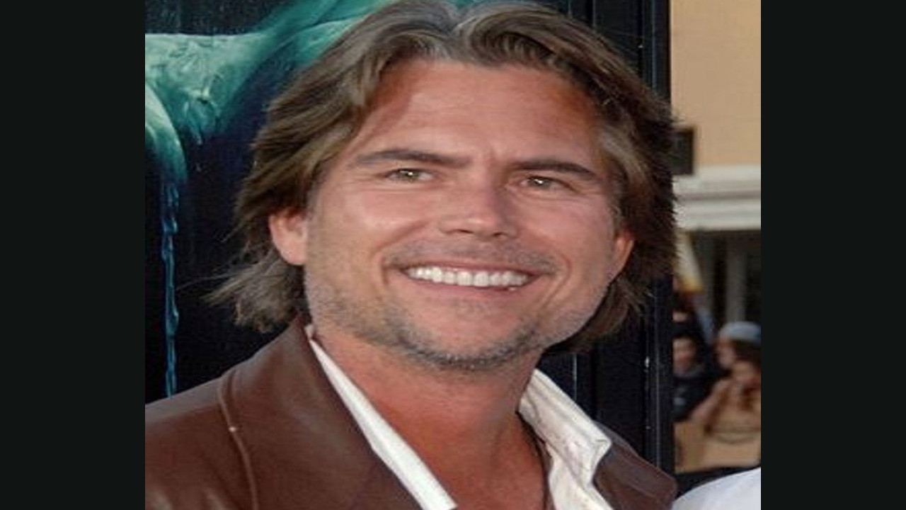Chad Hayes (Guionista)