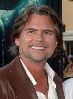 Chad Hayes (Guionista)