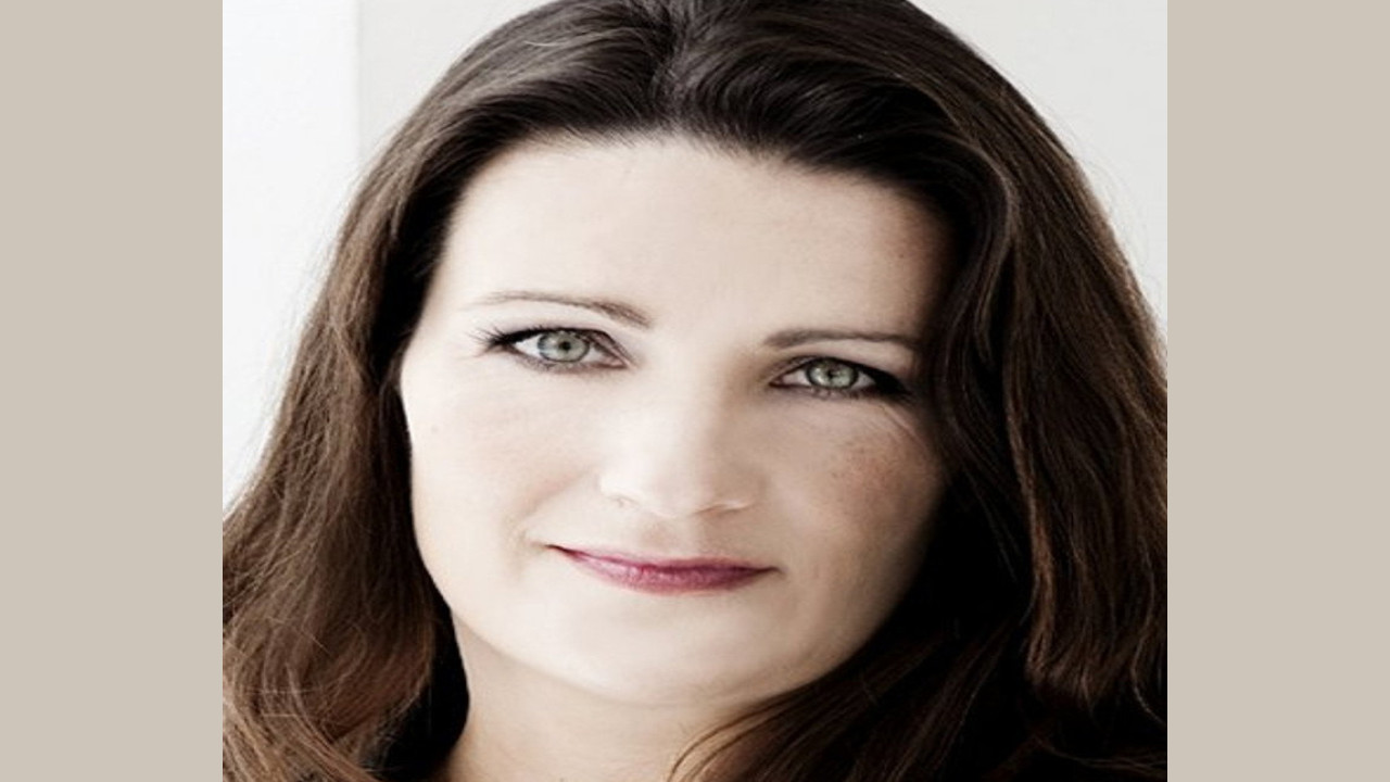 Ina Bruhn (Guionista)