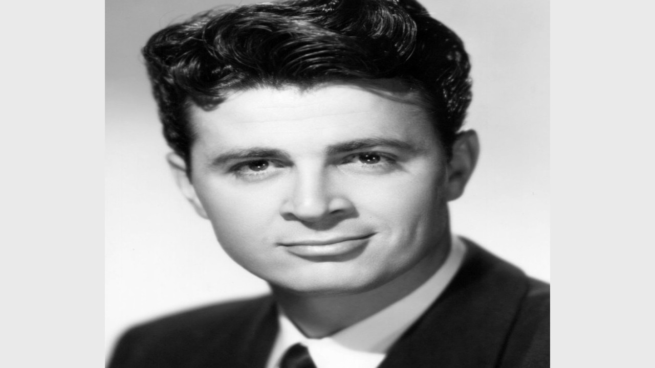 Leonard Freeman (Guionista)