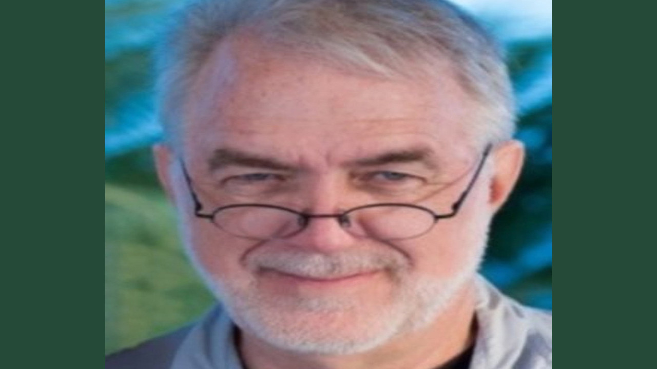 James V. Hart (Guionista)