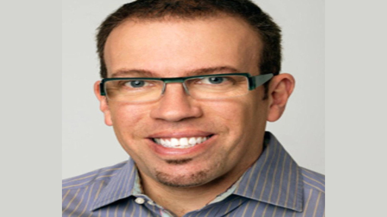 Steve Marmel (Guionista)