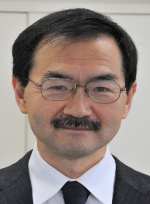Tatsuhiko Urahata (Guionista)