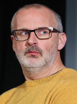 Sam Bain (Guionista)