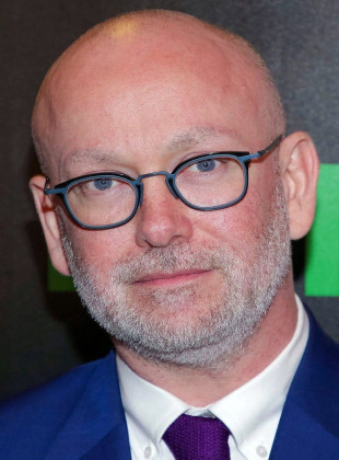 Neil Cross (Guionista)