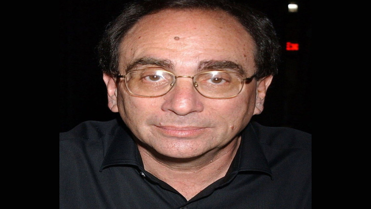 R. L. Stine (Presentador)