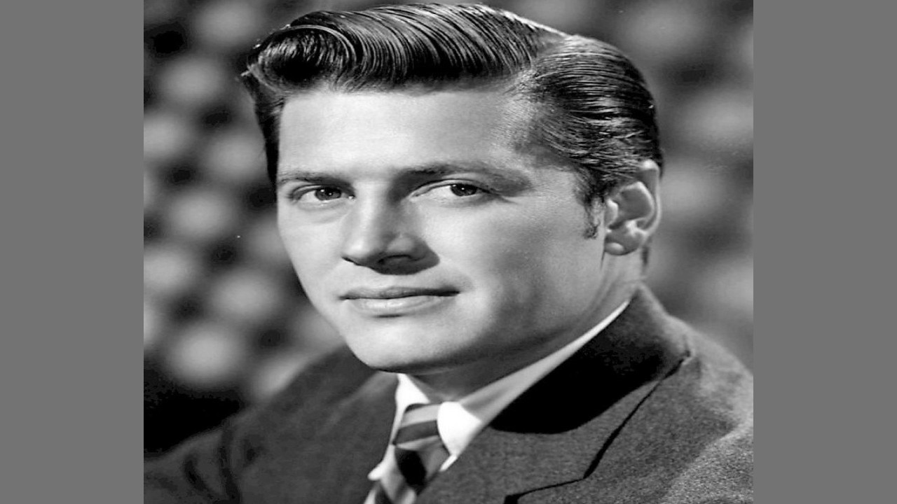 Gordon MacRae (Presentador)