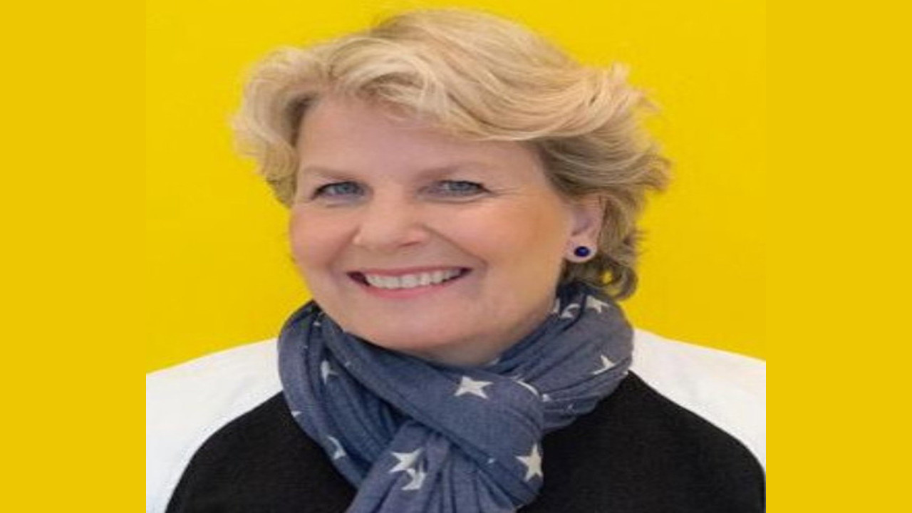 Sandi Toksvig (Presentadora)