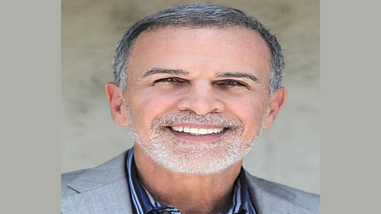Tony Plana (Presentador)