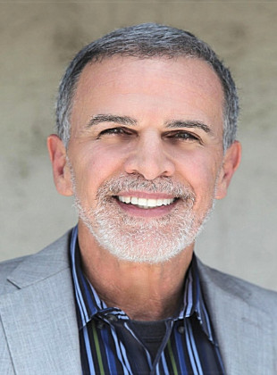 Tony Plana (Presentador)