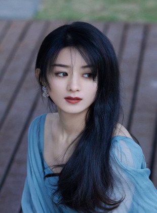Liying Zhao (Presentadora) Liying Zhao (Presentadora)