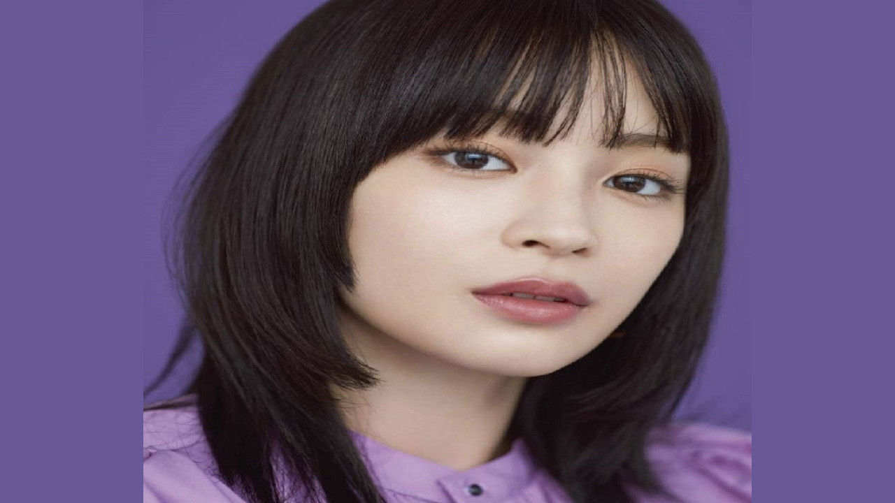 Suzu Hirose (Presentadora)
