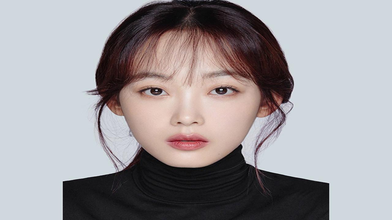 Lee Yoo-mi (Presentadora)