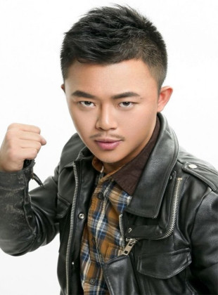 Xu Minghu (Presentador)