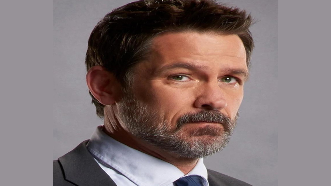Billy Campbell (Presentador)