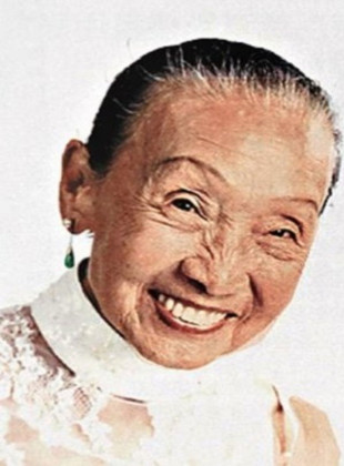 Woon Ling Hau (Presentadora)