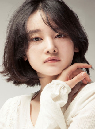 Jeon Jong-seo (Presentadora)