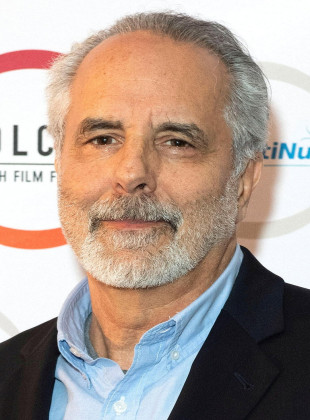 Jon Avnet (Presentador)