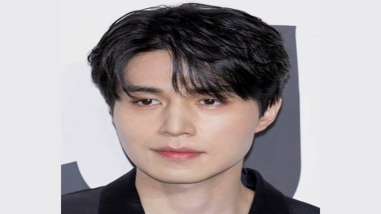 Lee Dongwook | Conductor Televisivo que destaca en Comedia, Drama y Ciencia Ficción