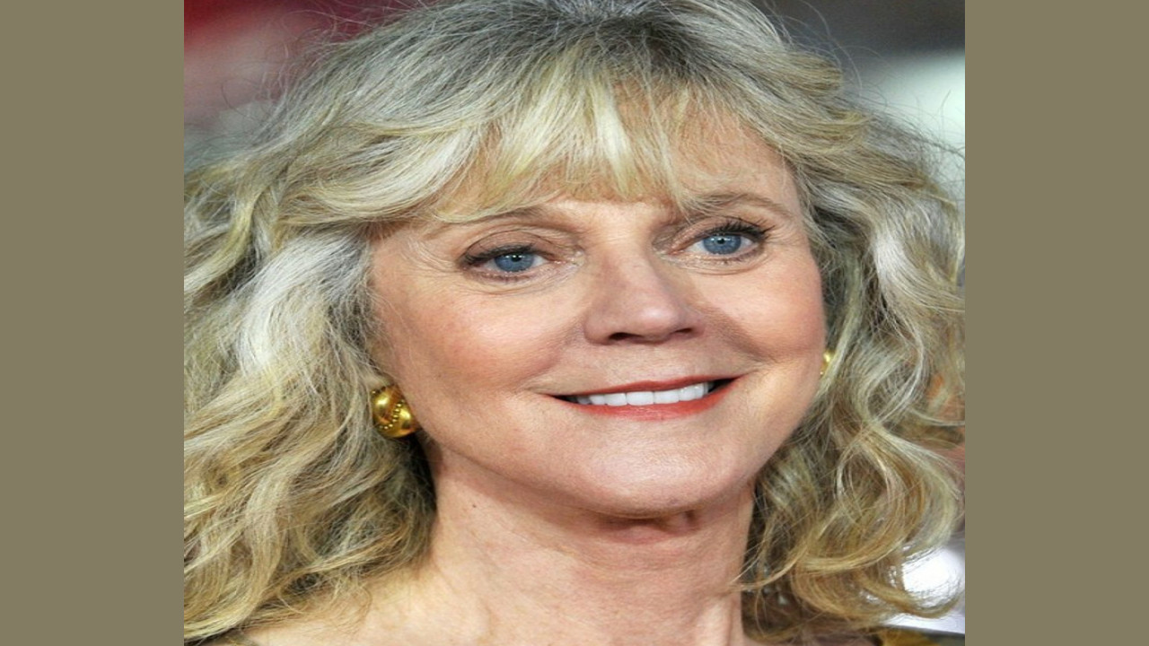Blythe Danner (Presentadora)