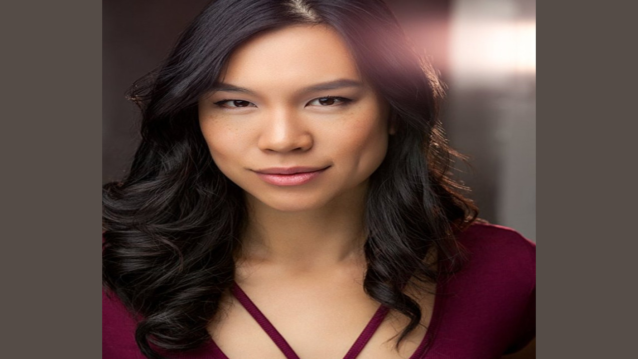 Regina Ting Chen (Presentadora)