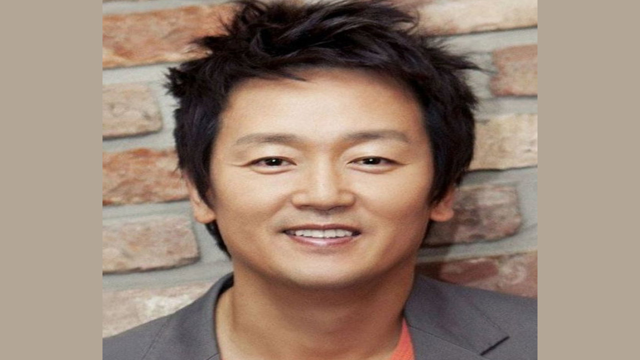 Kim Jeong-tae (Presentador)