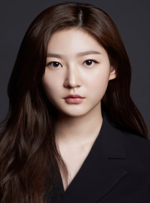 Kim Sae-ron (Presentadora)