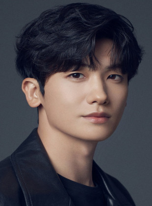Hyungsik (Presentador)