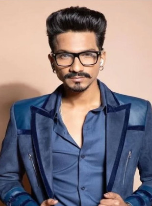 Haarsh Limbachiyaa (Presentador)