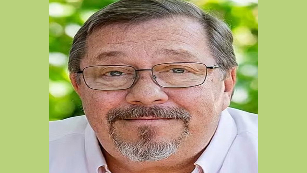 James Price (Presentador)