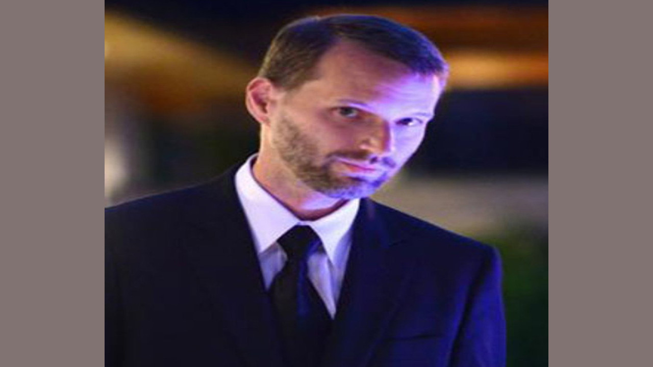 Tom Merritt (Presentador)