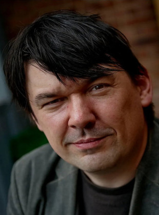 Graham Linehan (Presentador)