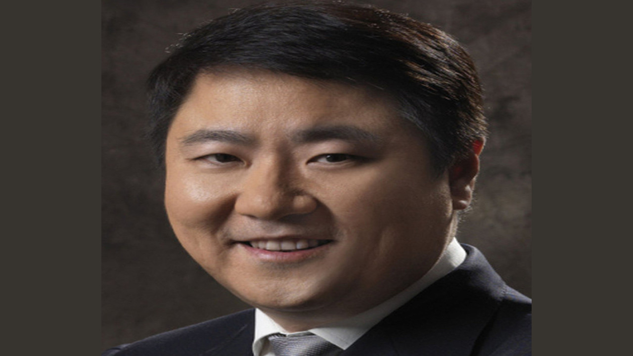 Dong Yu (Presentador)