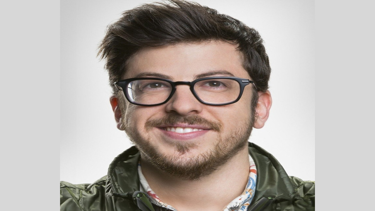 Christopher Mintz-Plasse (Presentador)