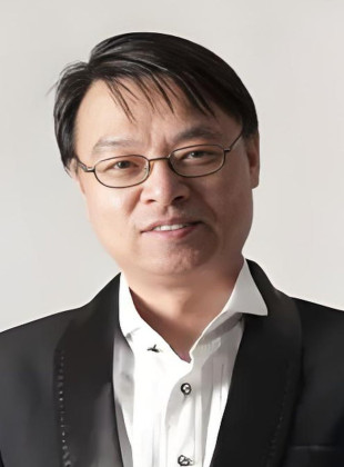 Lik-Chi Lee (Presentador)