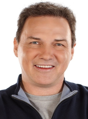 Norm Macdonald (Presentador)