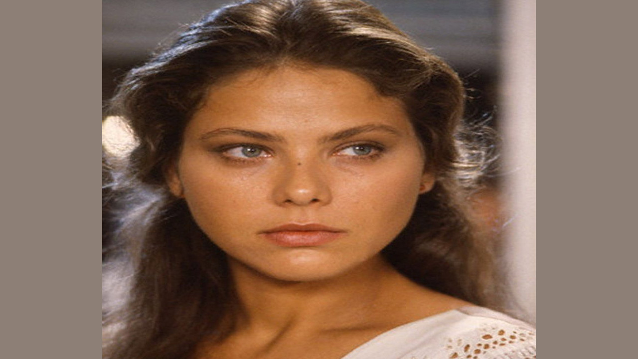 Ornella Muti (Presentadora)